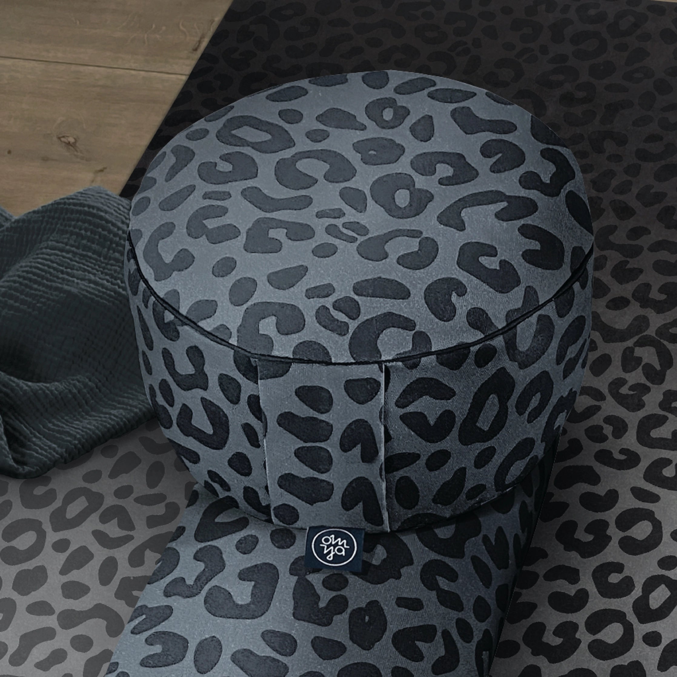 Design Yoga Halbmond Kissen - Deep Wild